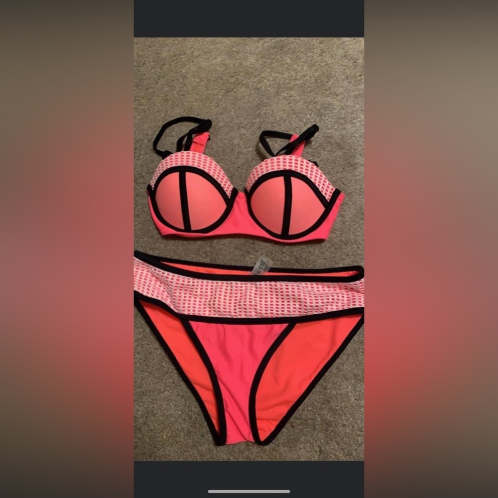 Bathing suit